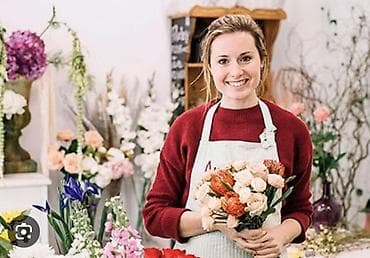 букет срочно: Требуется флорист с опытом работы! На постоянную работу! Можно без — 1