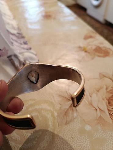 Браслет, Стразы, Женские at lalafo.kg Браслет, Стразы, Женские