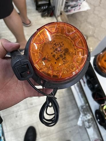 Светодиодный проблесковый маяк (оранжевый) для авто/спецтехники -
