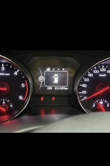 chrysler pacifica: Kia Carnival: 2016 г., Минивэн — 7