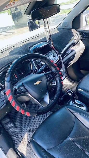 smart plus: Chevrolet Spark: 2016 г., 1 л, Автомат, Бензин, Хэтчбэк — 4