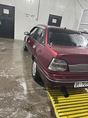 оконные стекла: Daewoo Nexia: 2005 г., 1.5 л, Механика, Бензин, Седан — 5