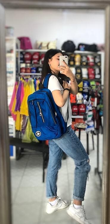 Сумки: Рюкзак
Спортивная сумка
Сумка
Рюкзаки в 4х расцветках в наличии — 1