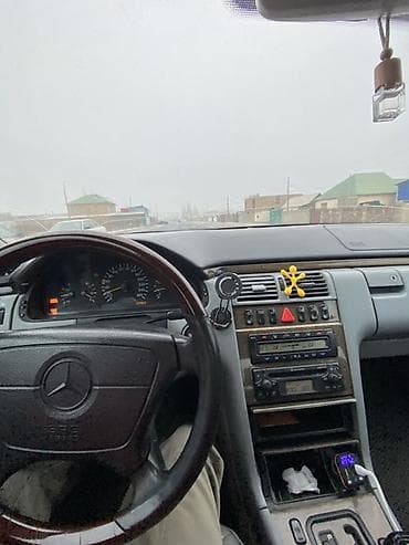 араб авто: Mercedes-Benz E-Class: 1998 г., 4.3 л, Автомат, Бензин, Седан — 5