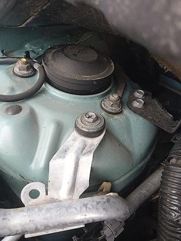 Продажа авто: Nissan Almera: 2000 г., 1.8 л, Механика, Бензин, Хэтчбэк — 6