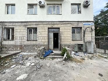 2 комнаты, 89 м², Церковь Хрущевка, 1 этаж, Требуется ремонт