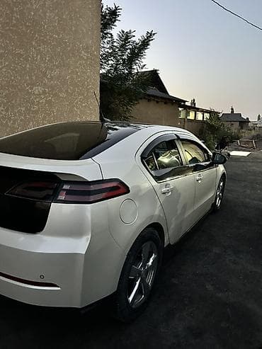 byd зарядка: Chevrolet Volt: 2012 г., 1.4 л, Автомат, Гибрид, Хэтчбэк — 4