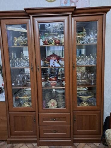 Горка. Польша. 30'000с. ширина 155х205. В отличном состояние at lalafo.kg Горка. Польша. 30'000с. ширина 155х205. В отличном состояние