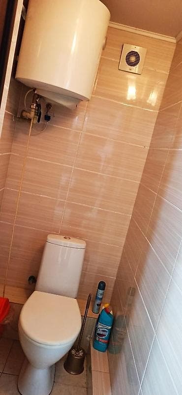 крыша для дома: Дом одноэтажный с утеплённым фасадом и шиферный крышей . Снаружи — 9