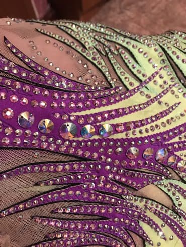 Музыкальные инструменты: СРОЧНО Продаю б/у купальник для художественной гимнастики сшили на — 3