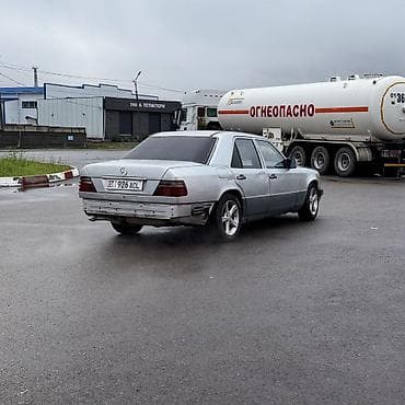 mers 212: Mercedes-Benz E-Class: 1993 г., 2.2 л, Механика, Бензин, Седан — 1