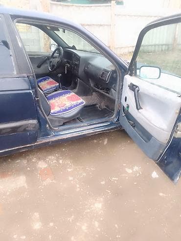 Volkswagen: Volkswagen Passat Variant: 1990 г., 1.8 л, Механика, Бензин, Универсал — 10