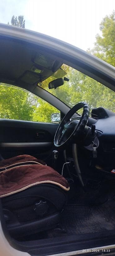forester 2008: Toyota Ist: 2003 г., 1.3 л, Автомат, Бензин, Седан — 9