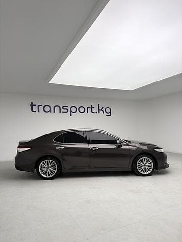 Продажа авто: Toyota Camry: 2019 г., 2.5 л, Вариатор, Гибрид, Седан — 6