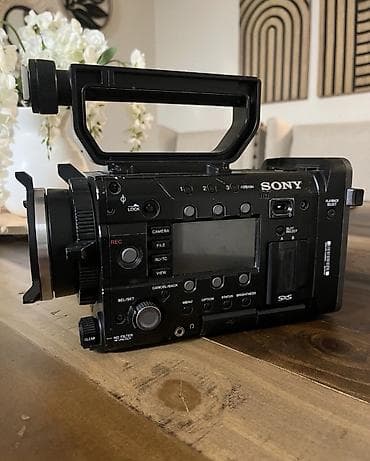 видео камира: Срочно продаю кинокамеру sony f5 cine alta стоит prores mode камера — 1