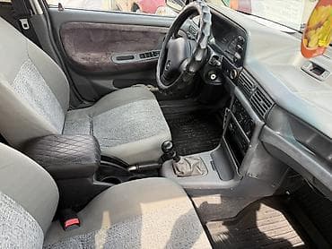 колонку: Daewoo Nexia: 2003 г., 1.6 л, Ручные, Бензин, Седан — 2