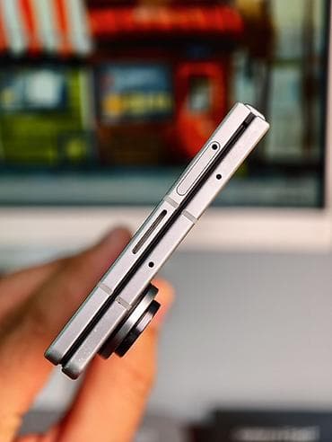 galaxy z fold 5: Samsung Galaxy Z Fold7, Б/у, 512 ГБ, цвет - Серебристый, 2 SIM — 6