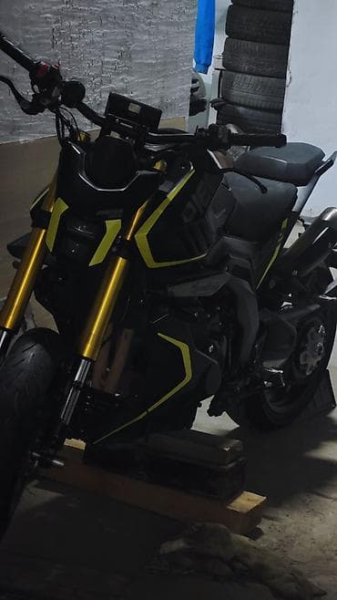 ninja h2: Итальянец FB Mondial Piega 452 2024 два цилиндра, консольный маятник — 2