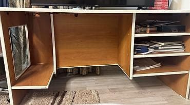 Столдор: Продается большой качественный компьютерный стол 

8000с — 2