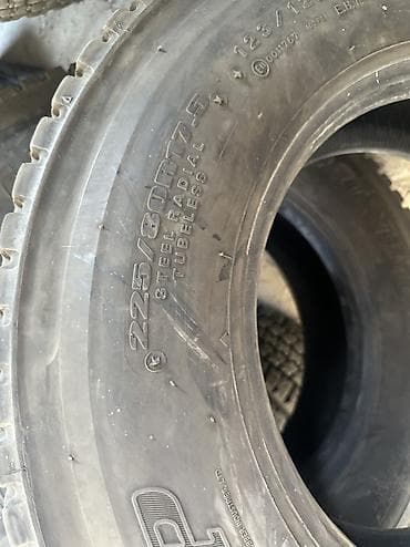 2257517 5: Шины 215 / 75 / R 17.5, Всесезонная, Б/у, Грузовики/Автобусы, Япония, Bridgestone — 2