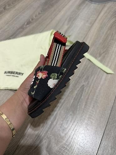 Детская обувь: Сандалии Burberry для детей - Оригинальный дизайн Burberry: логотип — 3