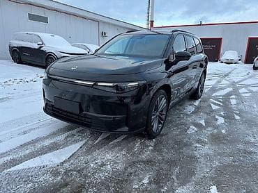 leapmotor c11: Электрический кроссовер LEAPMOTOR C16(черный), полноразмерный — 7