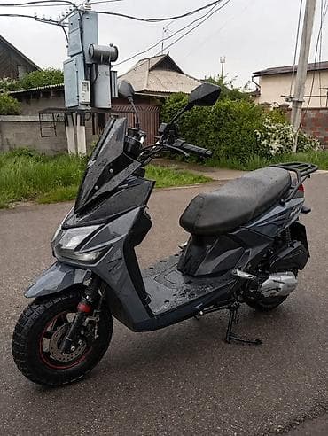 скутер шина: Тип скутера 150 куб. см, Бензин, Б/у — 2