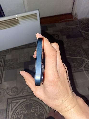 iphone 11 red: IPhone 13, Б/у, 128 ГБ, Черный, Защитное стекло, Чехол, 86 % — 4