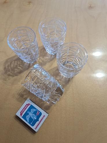 Набор миниатюрных рюмок и кружек из хрусталя с гранёным узором