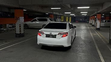 Транспорт: Toyota Camry: 2012 г., 2.5 л, Автомат, Бензин, Седан — 2