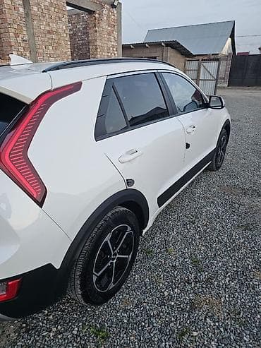 Kia Niro: 2022 г., Гибрид, Кроссовер — 5