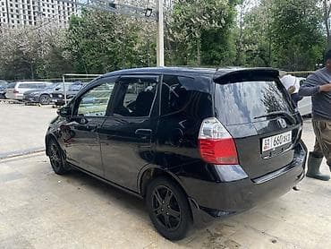 daihatsu storia: Honda Fit: 2006 г., Вариатор, Бензин, Хэтчбэк — 4