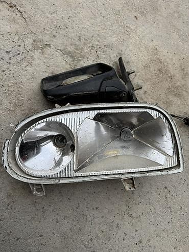 стекла фары: Передняя фара + корпус электрокорректора (узел регулировки) для — 2