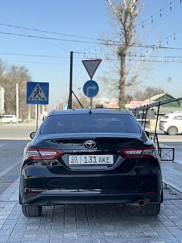 плафон на камри 35: Toyota Camry: 2021 г., 2.5 л, Автомат, Бензин, Седан — 5