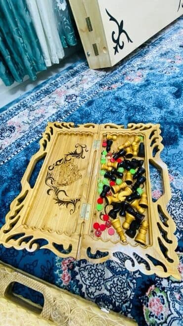 фигуры для шахмат: Набор настольных игр в резных складных чемоданах. Состав и — 2