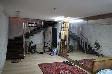 участок обезной: 410 м², 6 комнат и более, ул. Баха, Семейным — 6