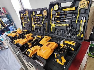 продаю шуруповёрт: Шуруповерт+ набор инструментов в кейсе. Состав:. - Шуруповёрт/дрель с — 2