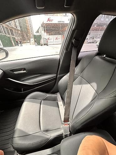 Транспорт: Toyota Corolla: 2020 г., 1.8 л, Гибрид, Седан — 5