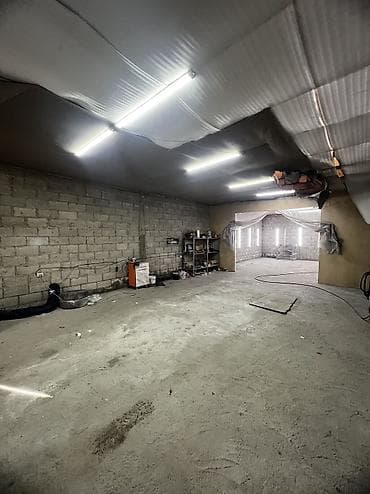 продам цех: Сдаю помещение 90м.кв свет, вода, канализация есть таатан склад — 5