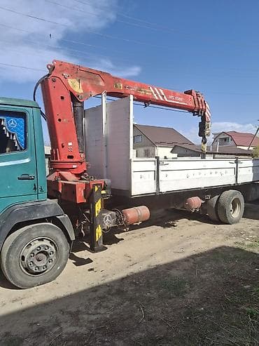 nokia 150: - Шасси: бортовой грузовик Mercedes-Benz - Кран-манипулятор: SPS 16000 — 2