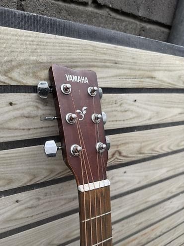 Срочно продается Yamaha FS100 Состояние гитары среднее но звук мощный — 5