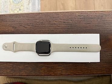 apple watch 7 41mm: Смарт‑часы Apple Watch с алюминиевым корпусом серебристого цвета и — 1