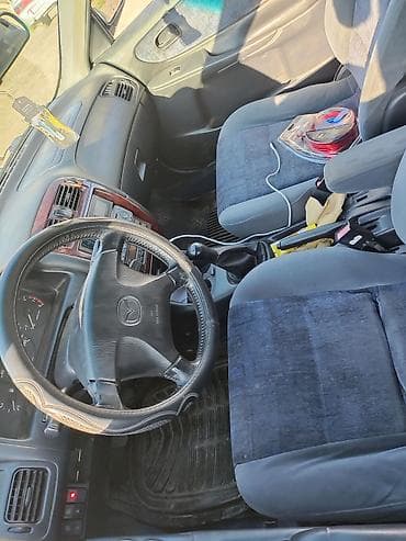 mazda demio1: Mazda Capella: 1997 г., 2 л, Механика, Бензин, Хэтчбэк — 6