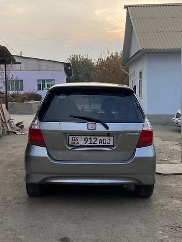 camry 2 4: Honda Jazz: 2008 г., 1.4 л, Автомат, Бензин, Хэтчбэк — 2