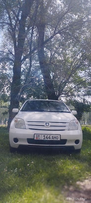 forester 2008: Toyota Ist: 2003 г., 1.3 л, Автомат, Бензин, Седан — 4