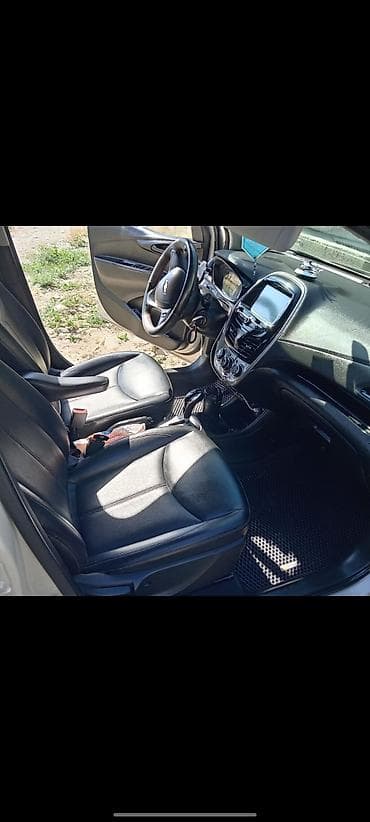 Chevrolet Spark: 2016 г., 1.1 л, Автомат, Бензин, Хэтчбэк — 5