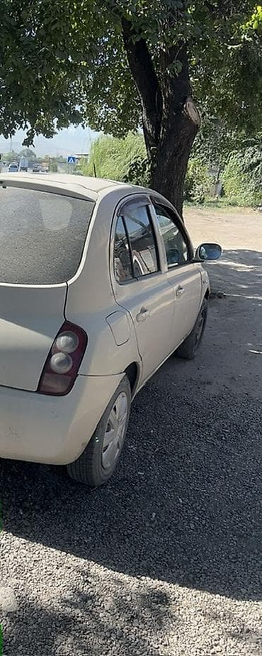wuling mini ev: Nissan March: 2002 г., 1.3 л, Автомат, Бензин, Хэтчбэк — 5