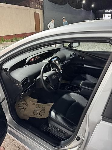 corolla spacio: Toyota Prius: 2019 г., Гибрид, Хэтчбэк — 7