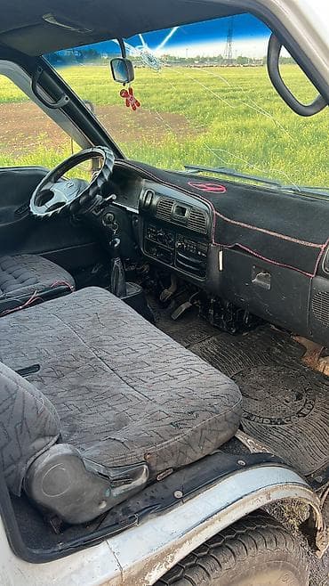 Hyundai Porter: 1999 г., 2.4 л, Механика, Дизель, Пикап