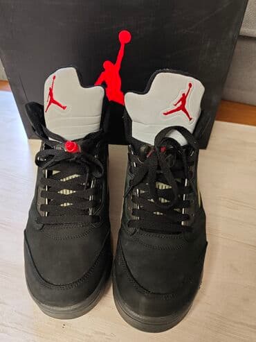 зимние жорданы: Мужские кроссовки, 43, Nike, Б/у, цвет - Черный — 2